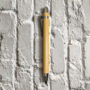Gravure sur stylo en bambou personnalisable par gravure